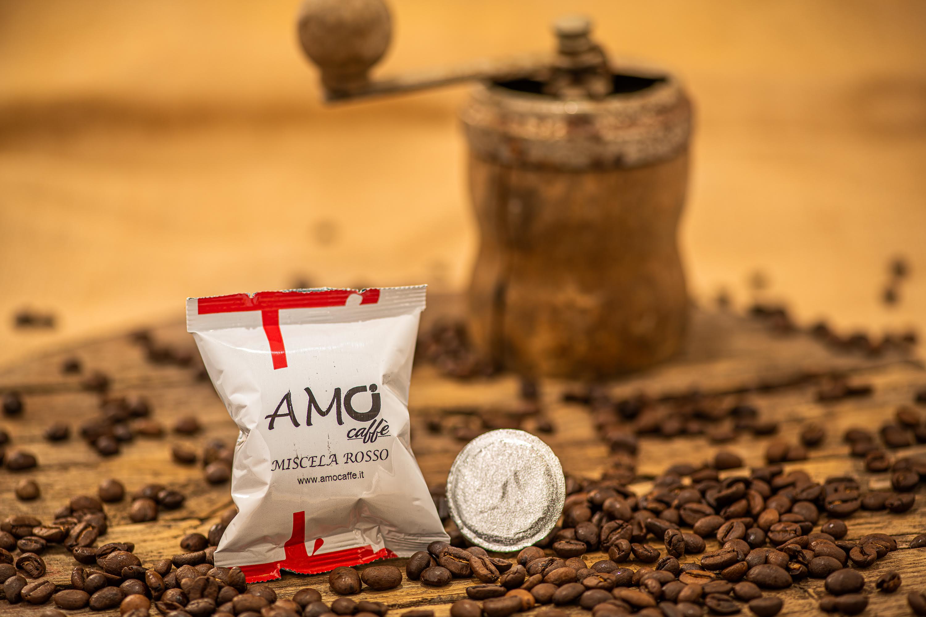 AMO CAFFÈ IN CAPSULA COMPATIBILE  NESPRESSO MISCELA ROSSO CREMOSO (0,28€/1 PZ.) -100PZ