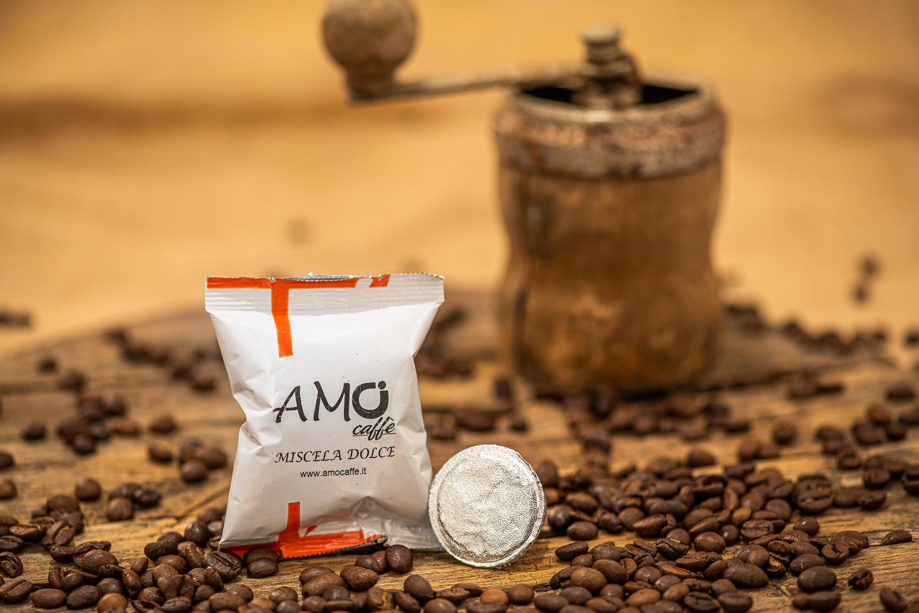 AMO CAFFÈ IN CAPSULA COMPATIBILE NESPRESSO DEK 100% ARABICA (0,35€/1 PZ.) -100PZ
